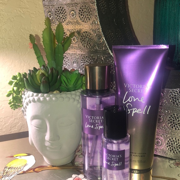 Victoria's Secret Other - Victoria’s Secret love spell gift set